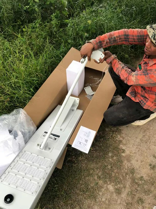 30W Le réverbère solaire