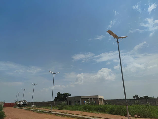 WHC SOLAR Rising 60W Solar Street Light in Burkina Faso 2